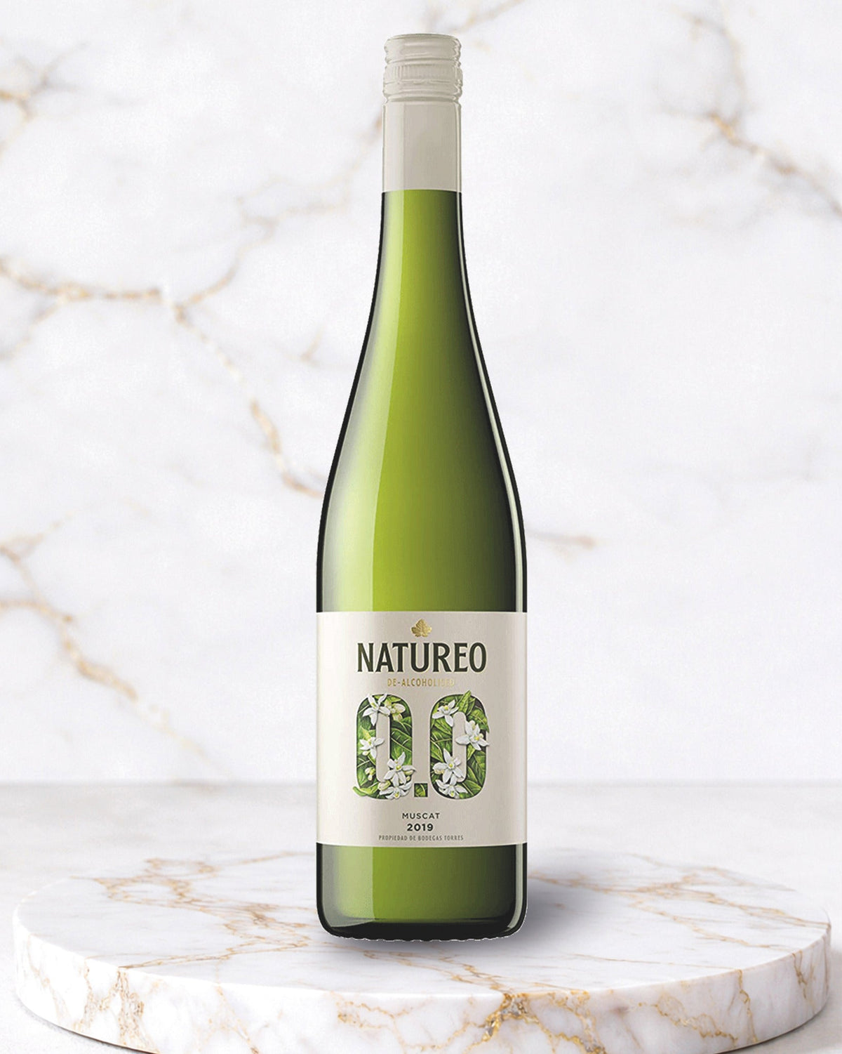 Natureo alcohol-free white wine 75 cl, available from C-Gastronomie in Abu Dhabi
